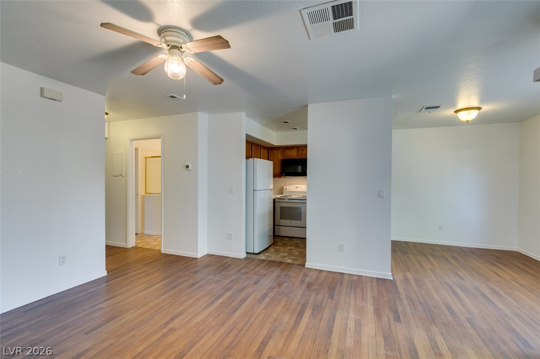 2220 Pine Breeze Lane 103 Las Vegas NV 89119