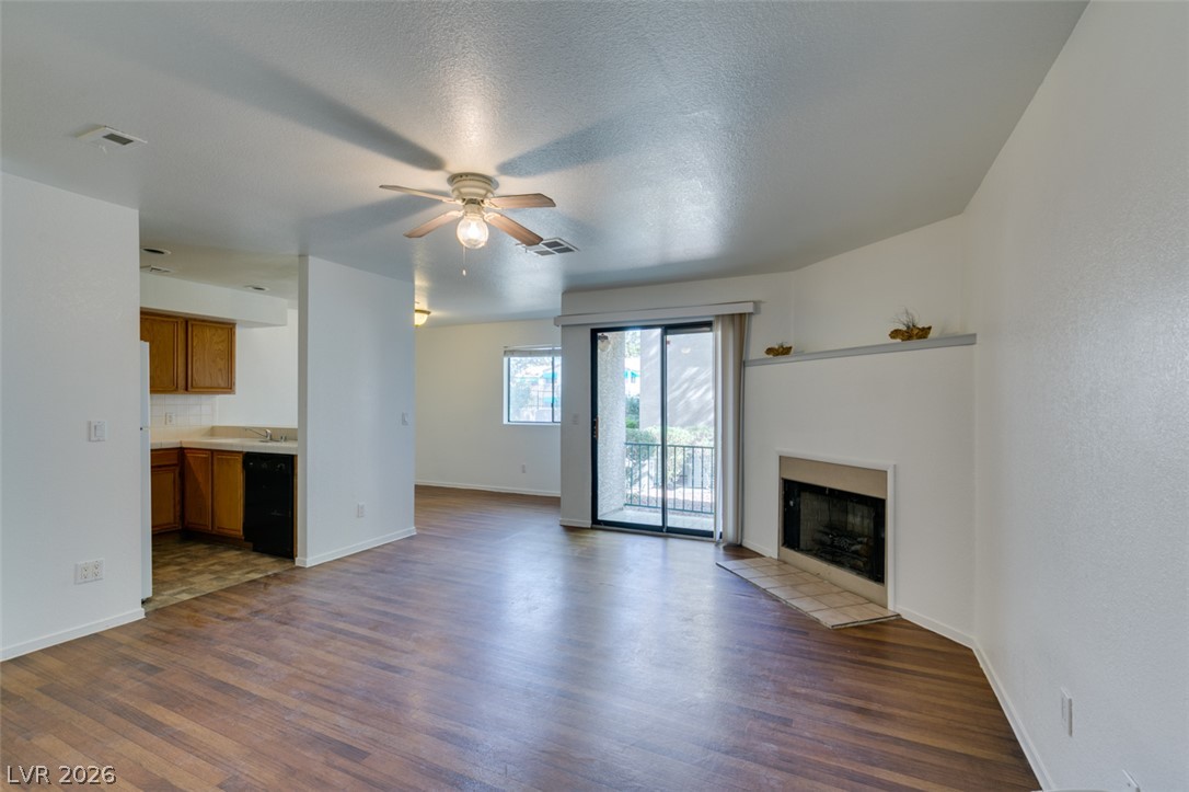 2220 Pine Breeze Lane 103 Las Vegas NV 89119