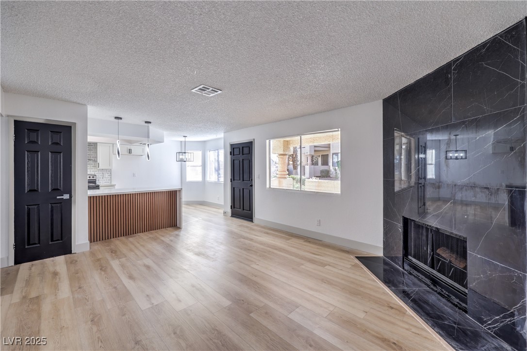 1009 Sulphur Springs Lane 102 Las Vegas NV 89128