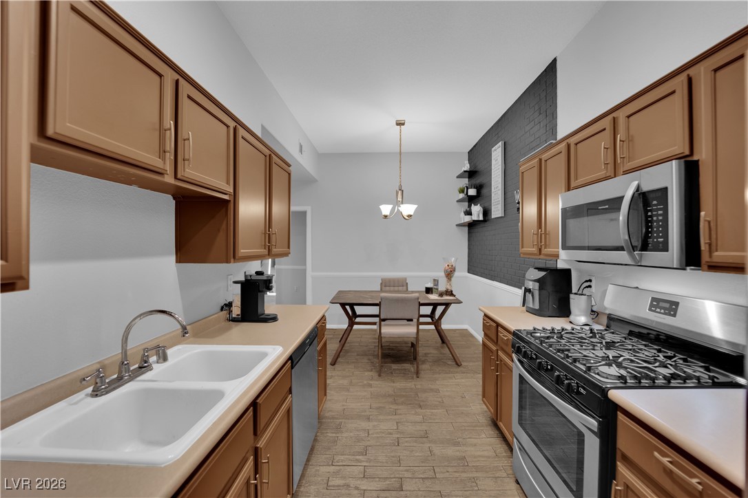 2305 West Horizon Ridge Parkway 3512 Henderson NV 89052