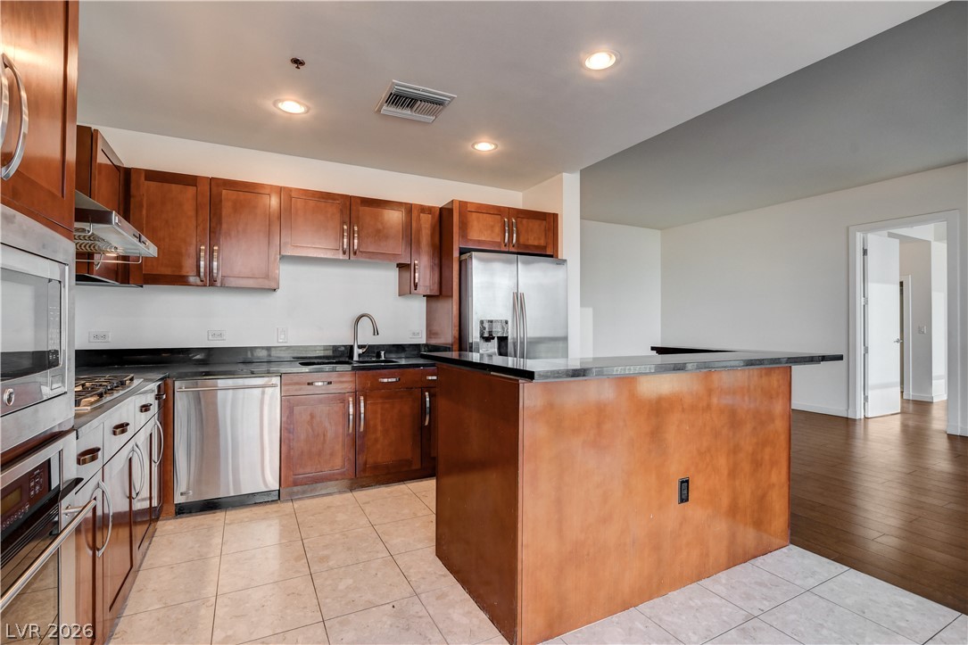 4575 Dean Martin Drive 3007 Las Vegas NV 89103