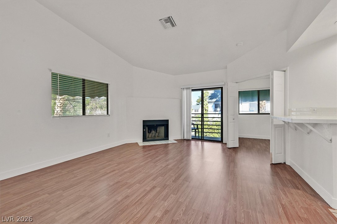 2180 Pinetop Lane 201 Las Vegas NV 89119