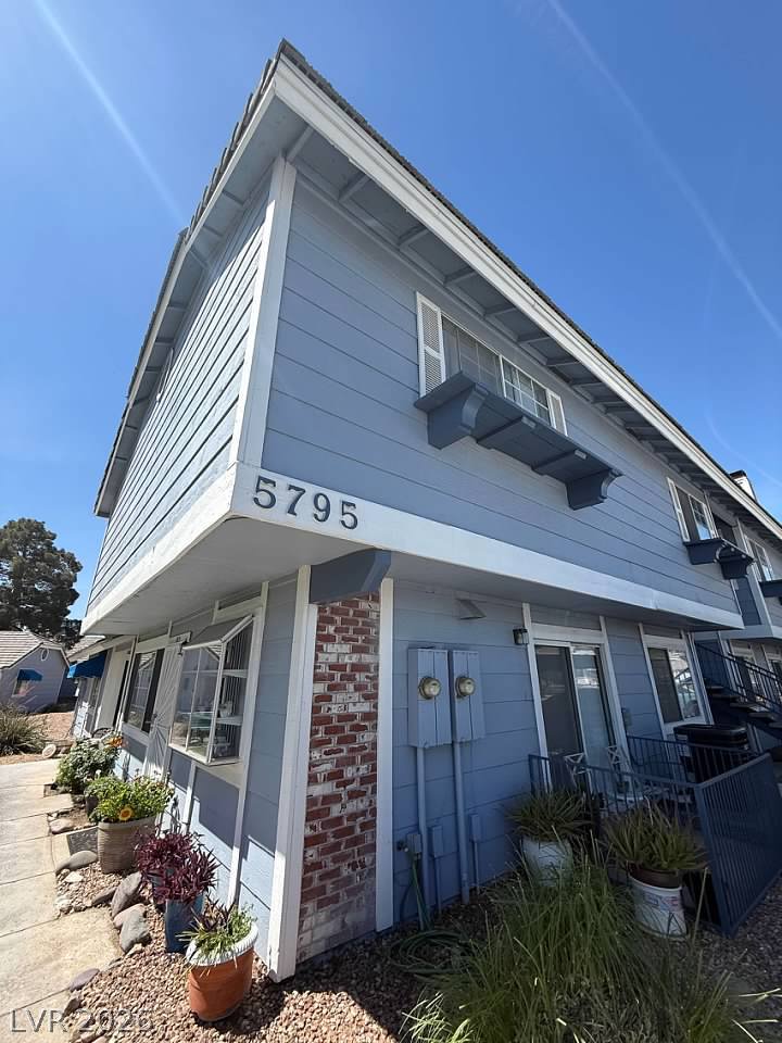 5795 Medallion Drive 202 Las Vegas NV 89122