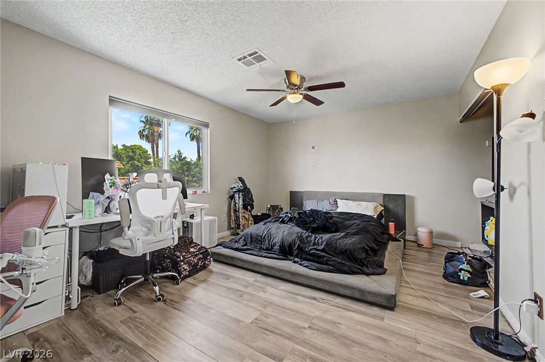 929 Willow Tree Drive D Las Vegas NV 89128