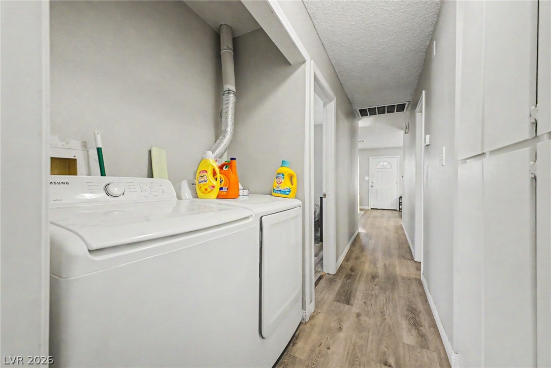 929 Willow Tree Drive D Las Vegas NV 89128