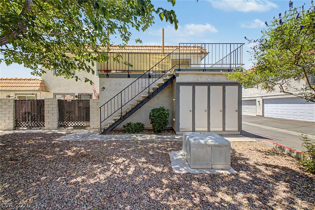 929 Willow Tree Drive D Las Vegas NV 89128