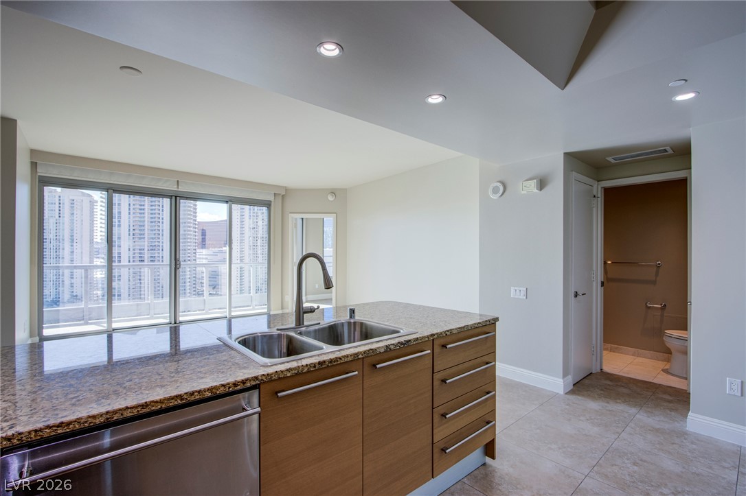 222 Karen Avenue 2303 Las Vegas NV 89109
