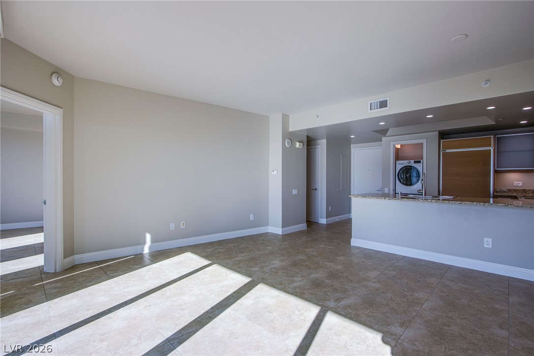 222 Karen Avenue 2303 Las Vegas NV 89109