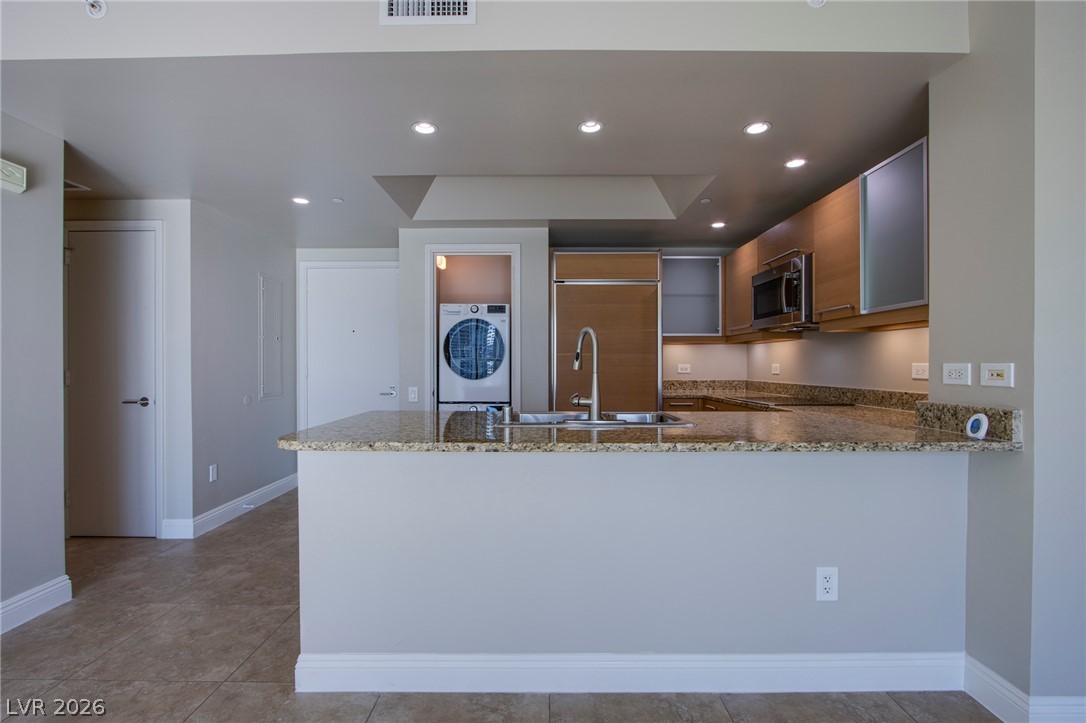 222 Karen Avenue 2303 Las Vegas NV 89109