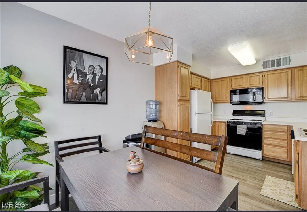 5710 East Tropicana Avenue 1093 Las Vegas NV 89122