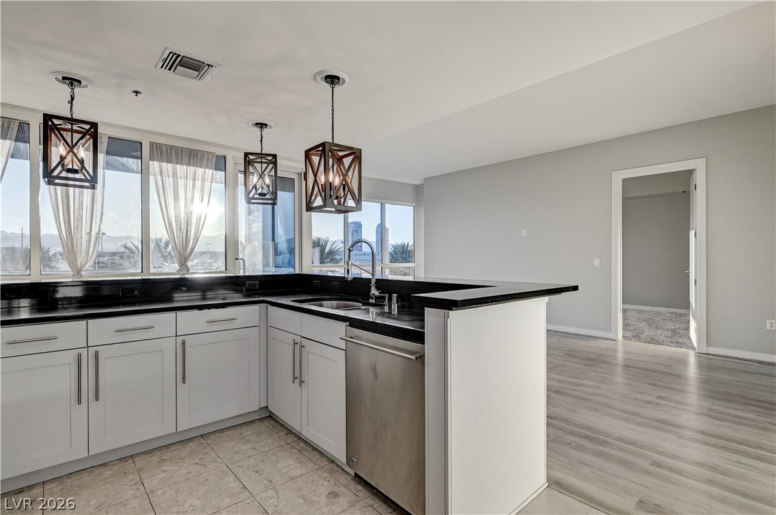 4575 Dean Martin Drive 406 Las Vegas NV 89103