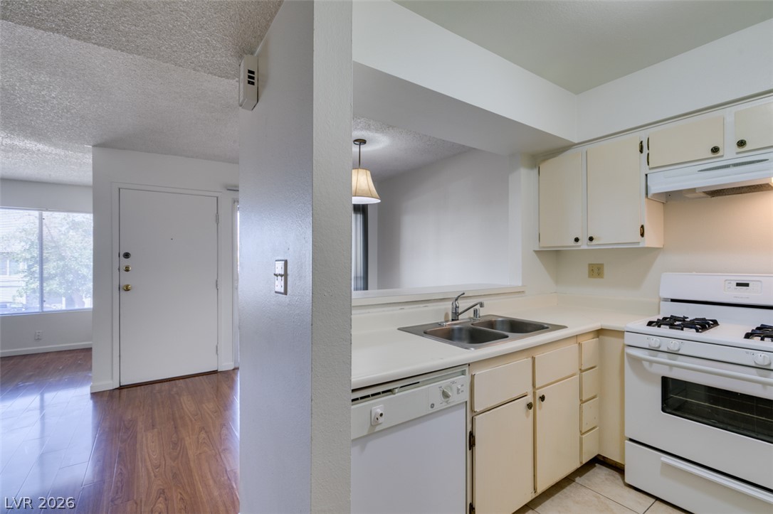 1404 Santa Anita Drive D Las Vegas NV 89119