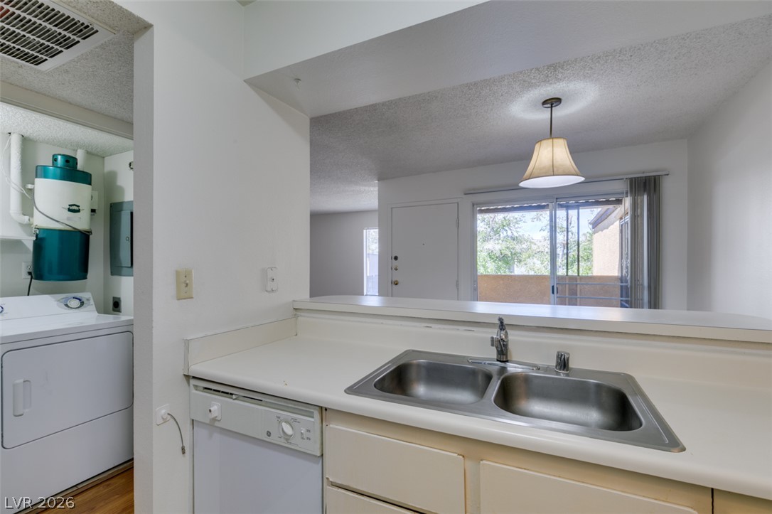 1404 Santa Anita Drive D Las Vegas NV 89119