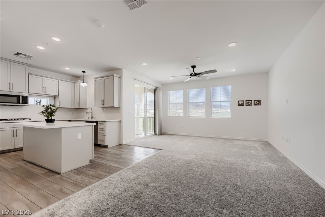 2555 Hampton Road 9301 Henderson NV 89052