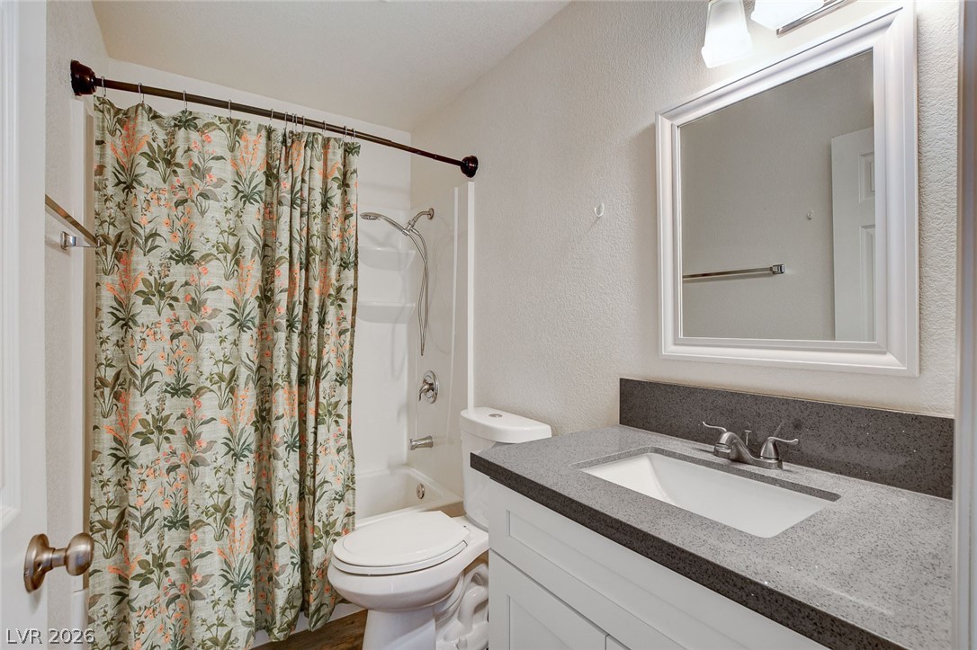 3150 Soft Breezes Drive 1043 Las Vegas NV 89128