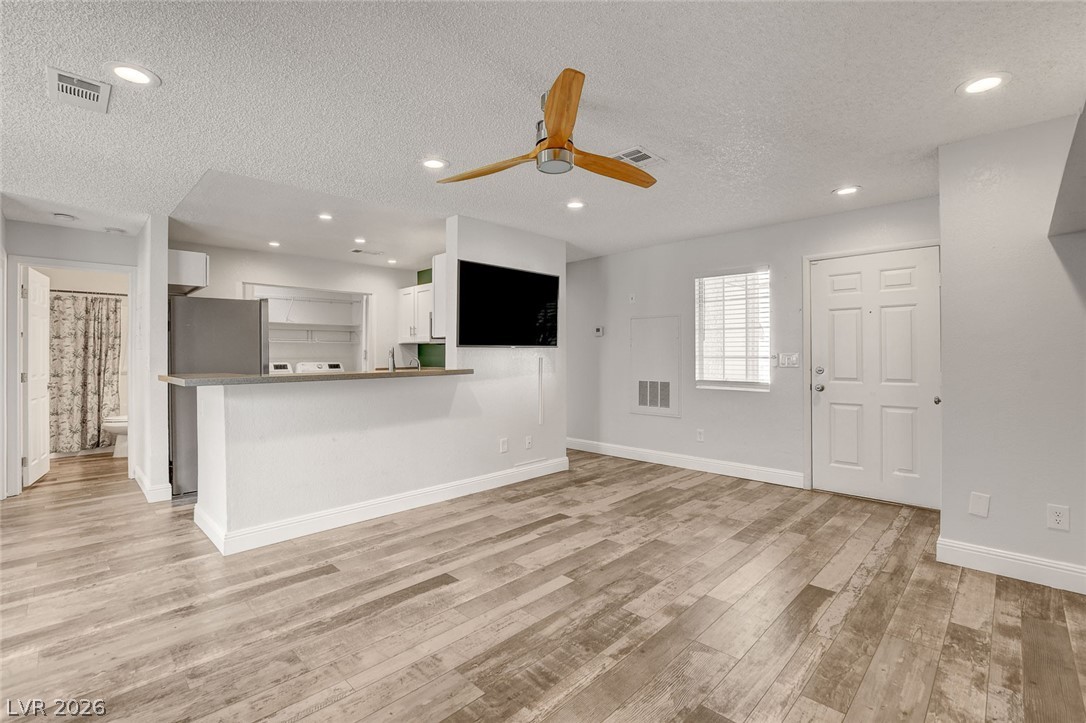 3150 Soft Breezes Drive 1043 Las Vegas NV 89128