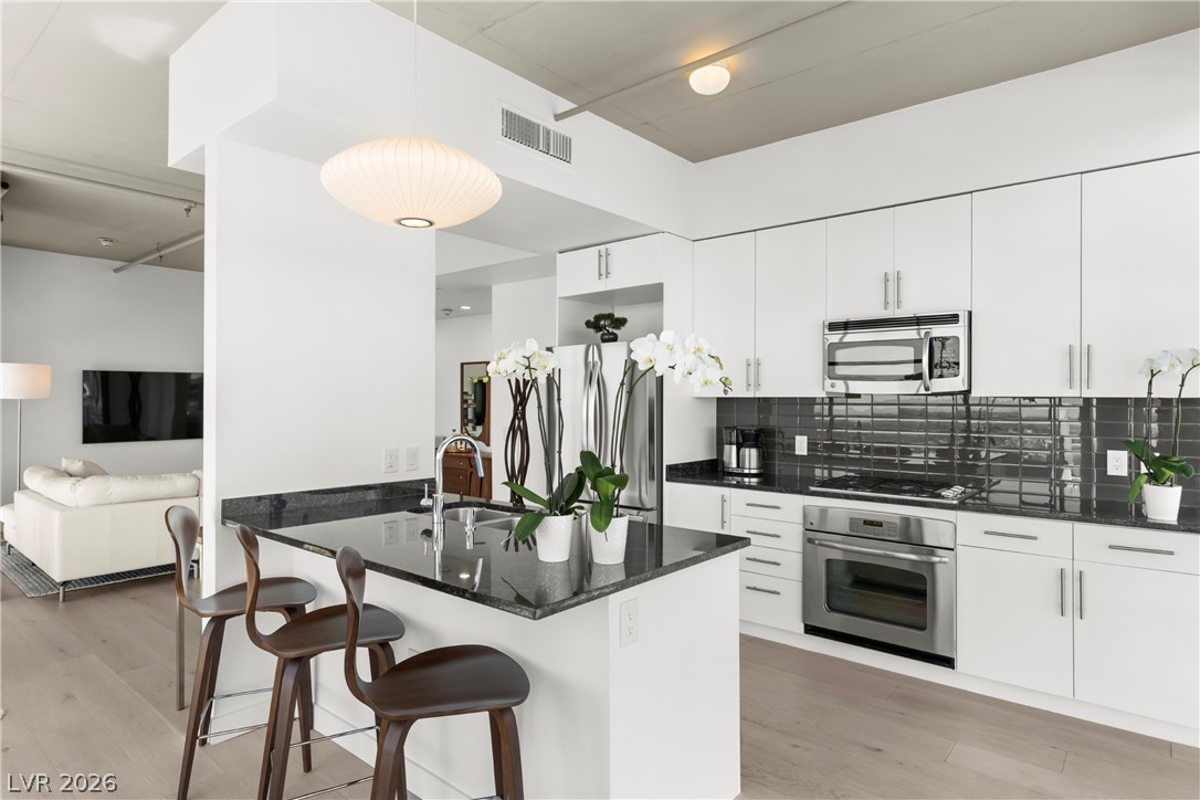 353 East Bonneville Avenue 1305 Las Vegas NV 89101