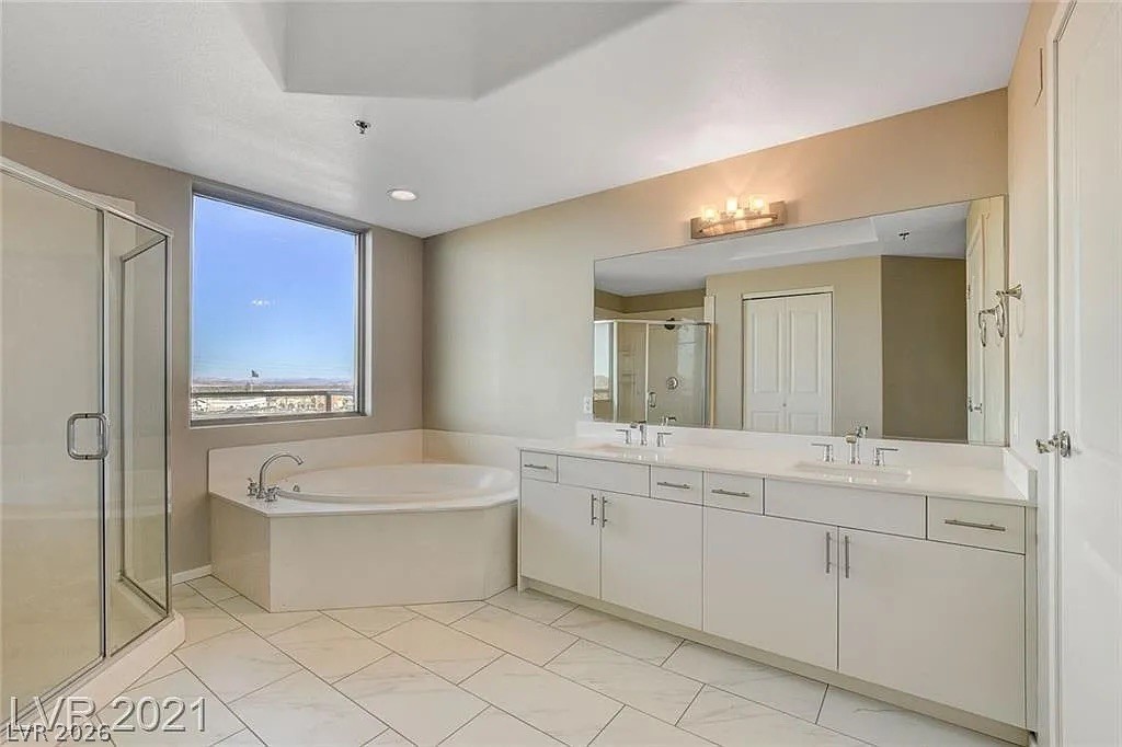 8255 Las Vegas Boulevard 611 Las Vegas NV 89123