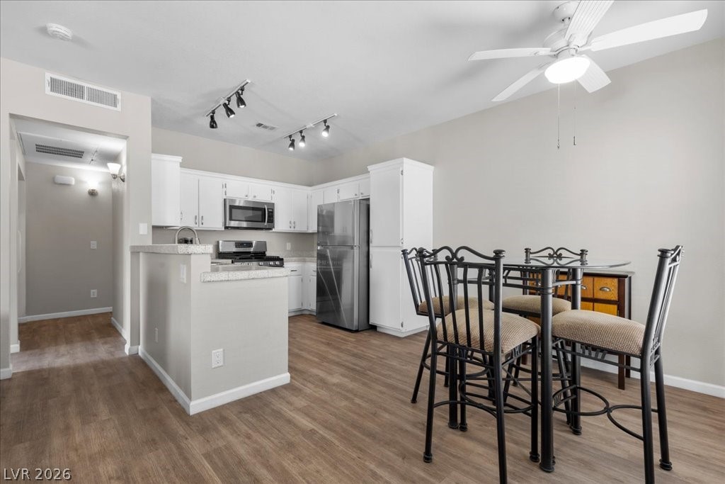 251 South Green Valley Parkway 2722 Henderson NV 89012