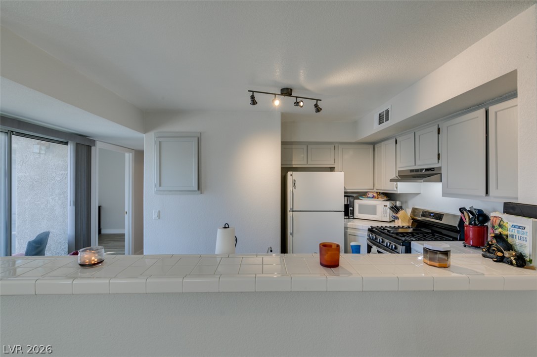 2251 Wigwam Parkway 723 Henderson NV 89074
