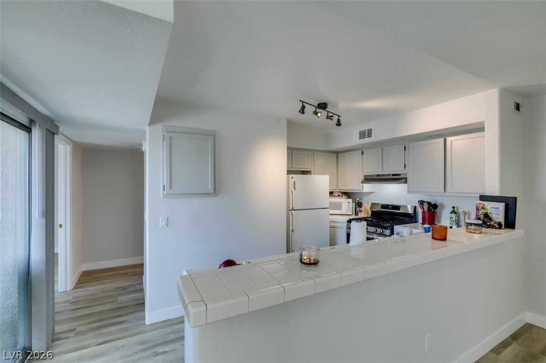 2251 Wigwam Parkway 723 Henderson NV 89074