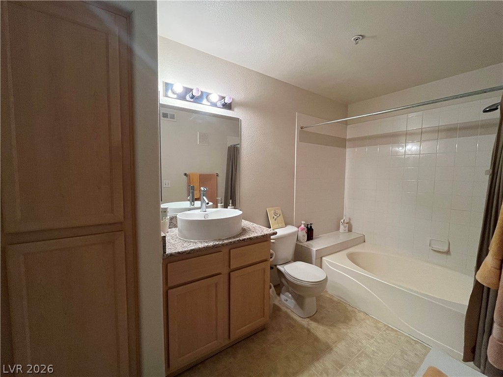 950 Seven Hills Drive 2425 Henderson NV 89052