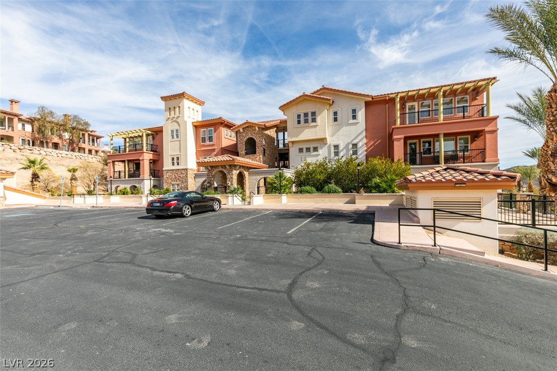 64 Strada Principale 104 Henderson NV 89011
