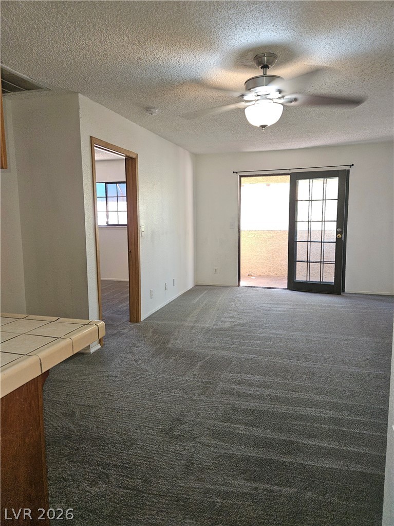 4121 Gannet Circle 412 Las Vegas NV 89103