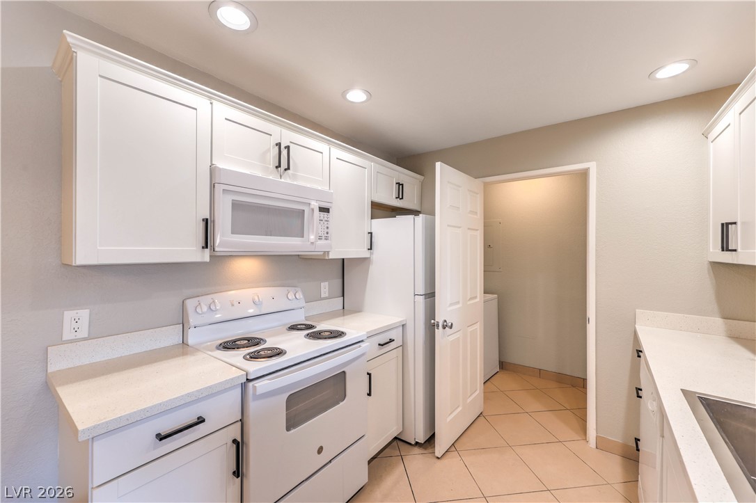 221 Mission Catalina Lane 101 Las Vegas NV 89107
