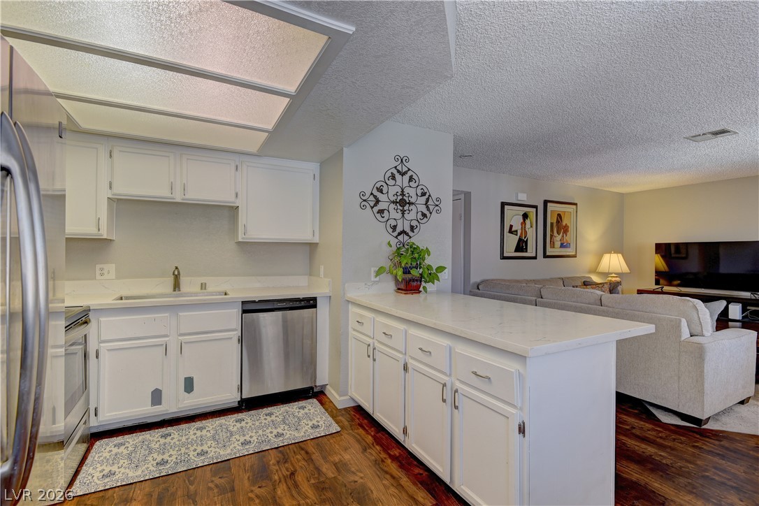 912 Falconhead Lane 201 Las Vegas NV 89128