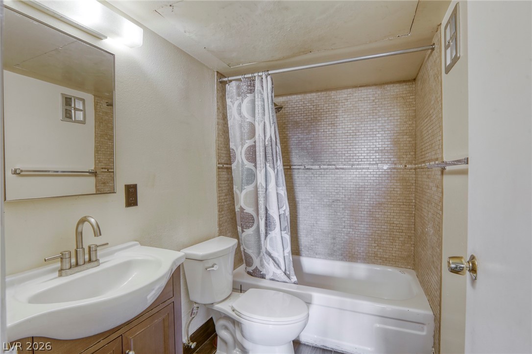 585 South Royal Crest Circle 20 Las Vegas NV 89169