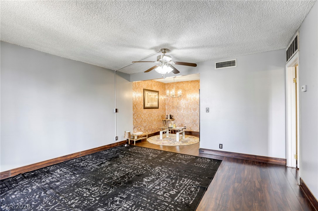 585 South Royal Crest Circle 20 Las Vegas NV 89169