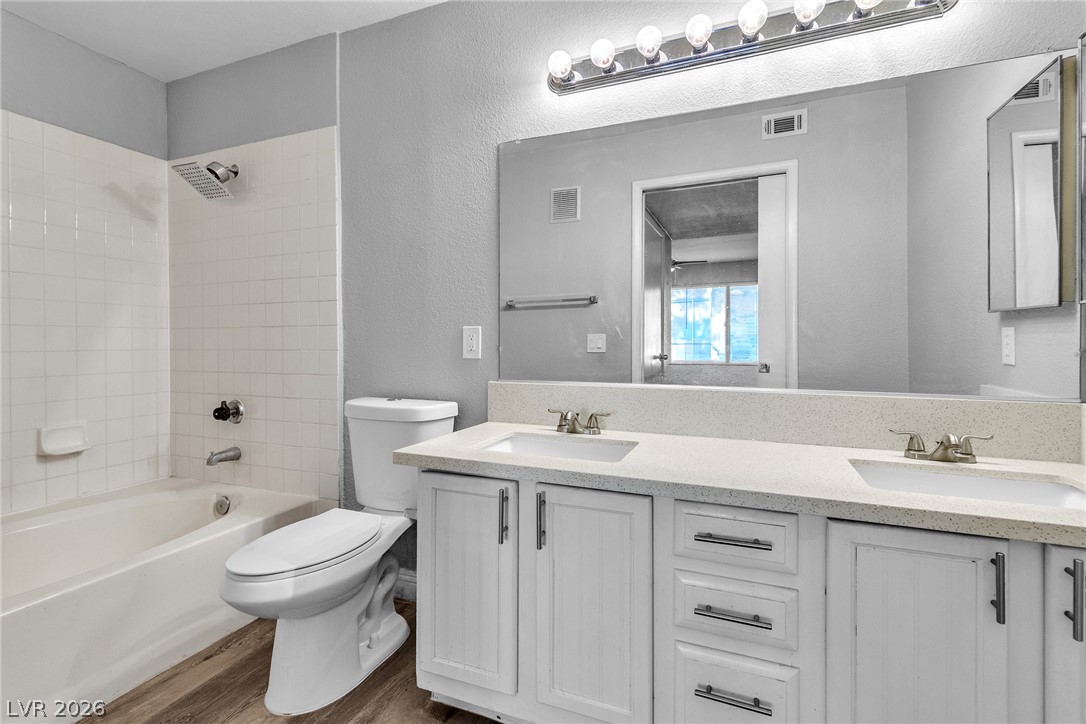 3128 Tarpon Drive 102 Las Vegas NV 89120