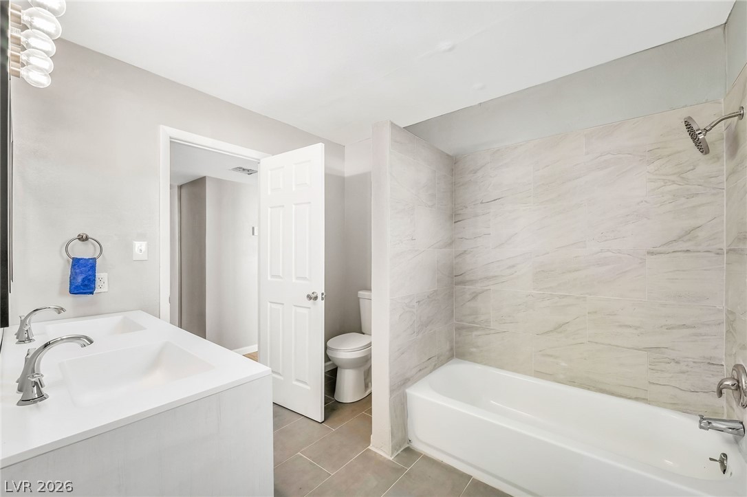 208 Orland Street 9 Las Vegas NV 89107