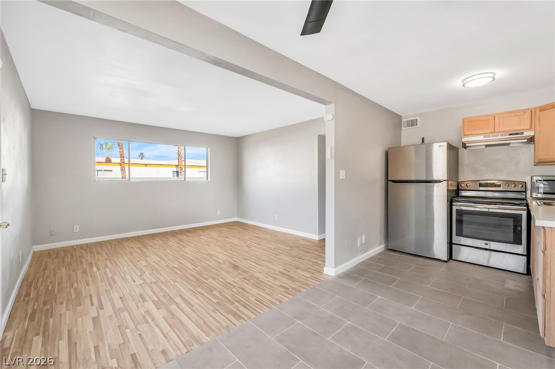 208 Orland Street 9 Las Vegas NV 89107