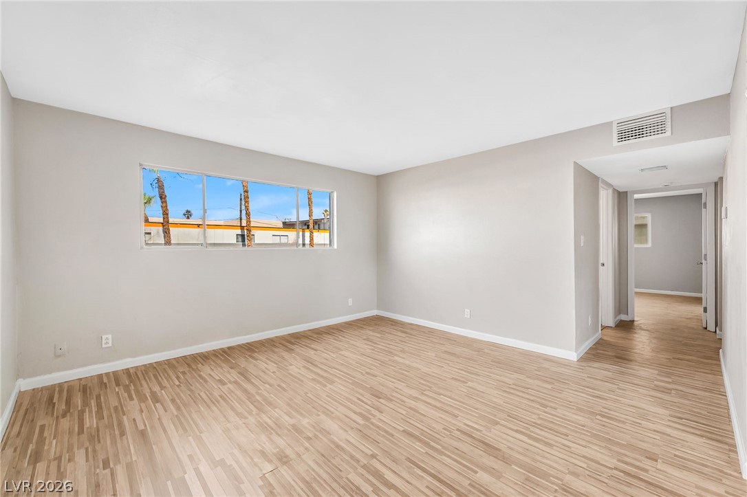 208 Orland Street 9 Las Vegas NV 89107
