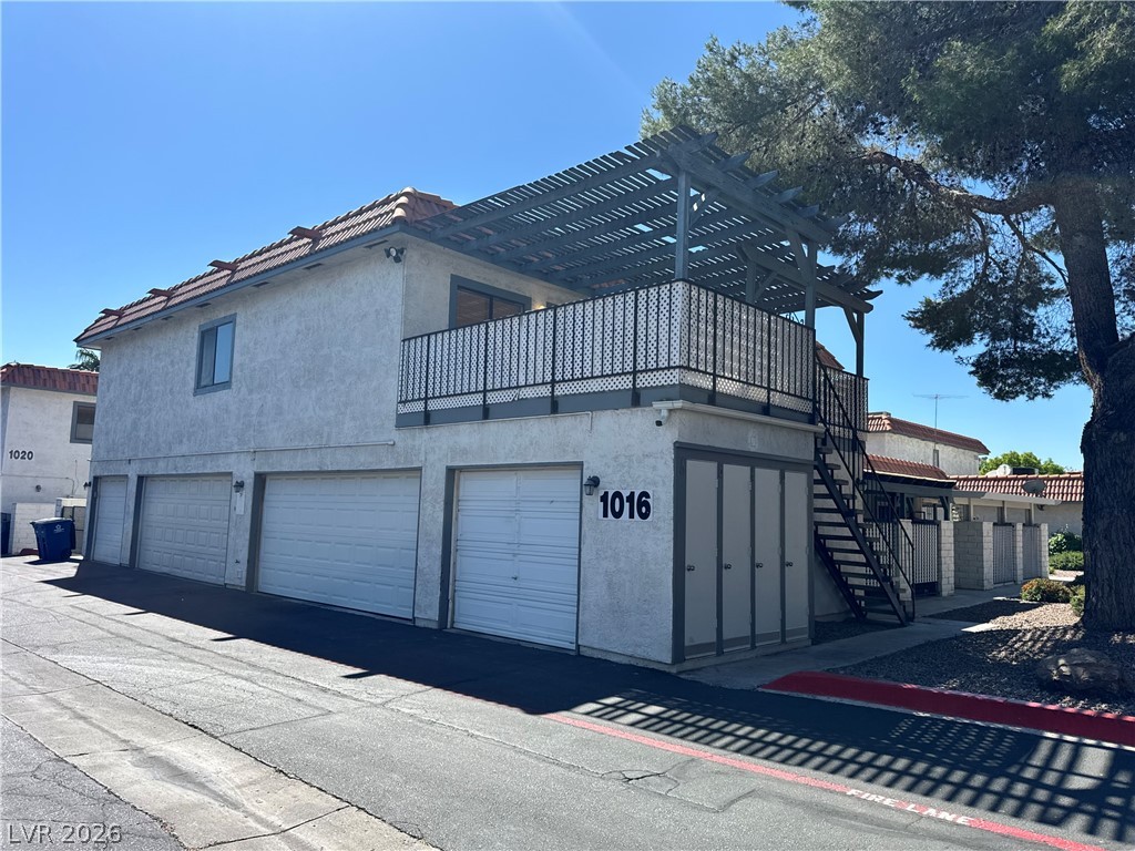 1016 Willow Tree Drive C Las Vegas NV 89128