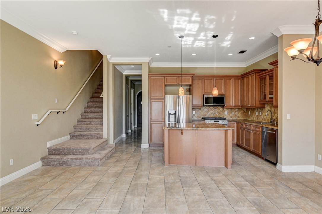 32 Via Vasari 103 Henderson NV 89011