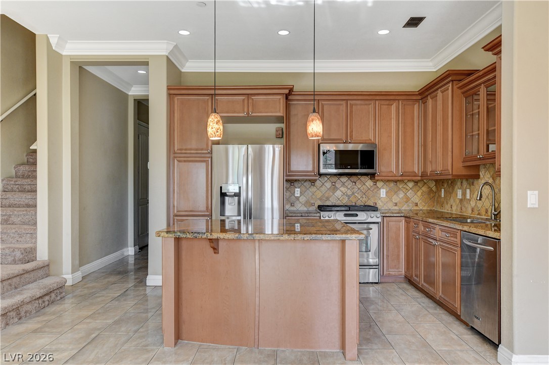 32 Via Vasari 103 Henderson NV 89011