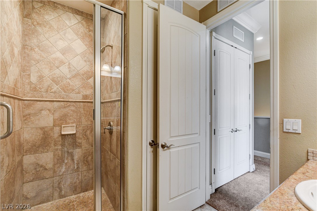32 Via Vasari 103 Henderson NV 89011