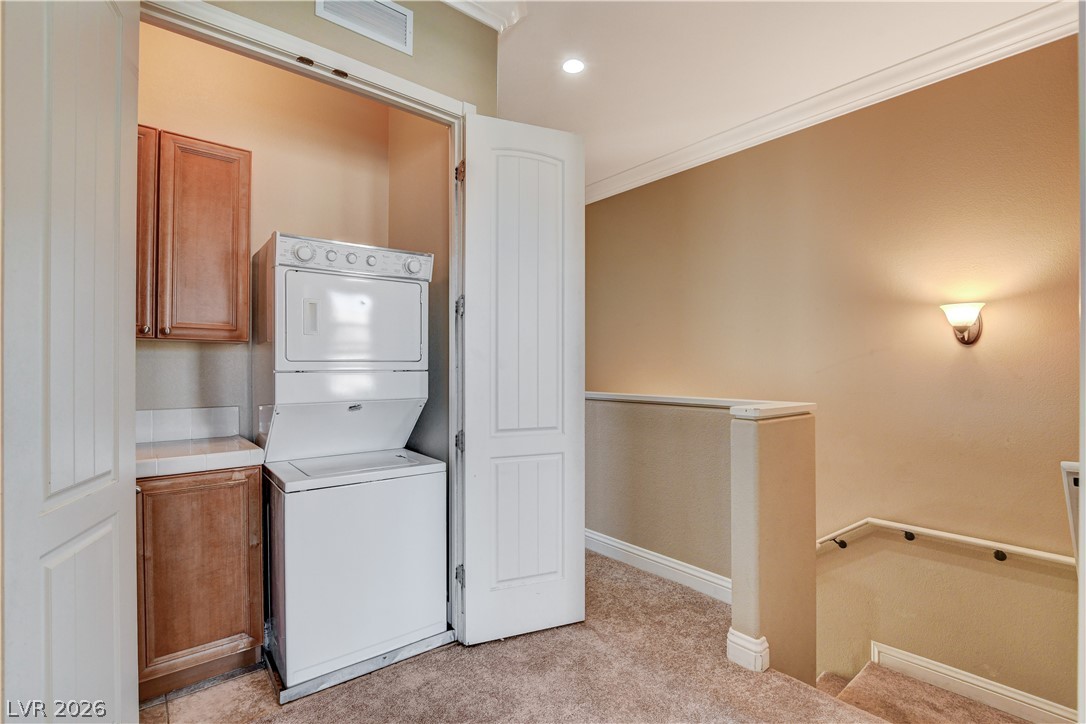 32 Via Vasari 103 Henderson NV 89011