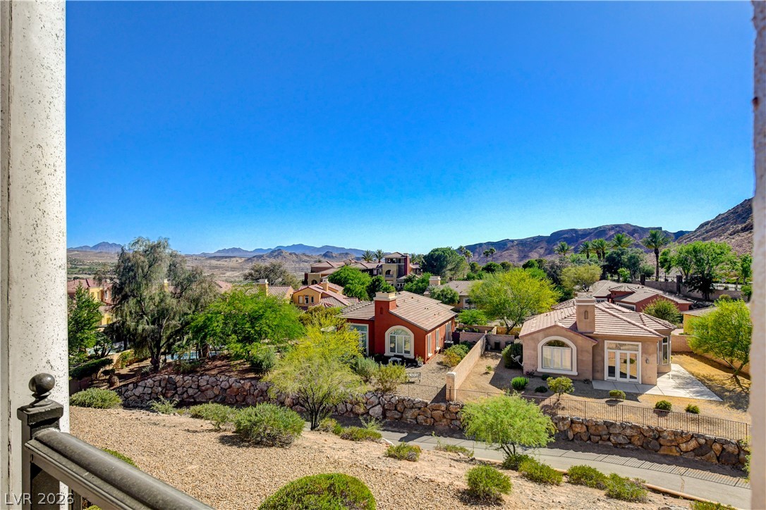 32 Via Vasari 103 Henderson NV 89011