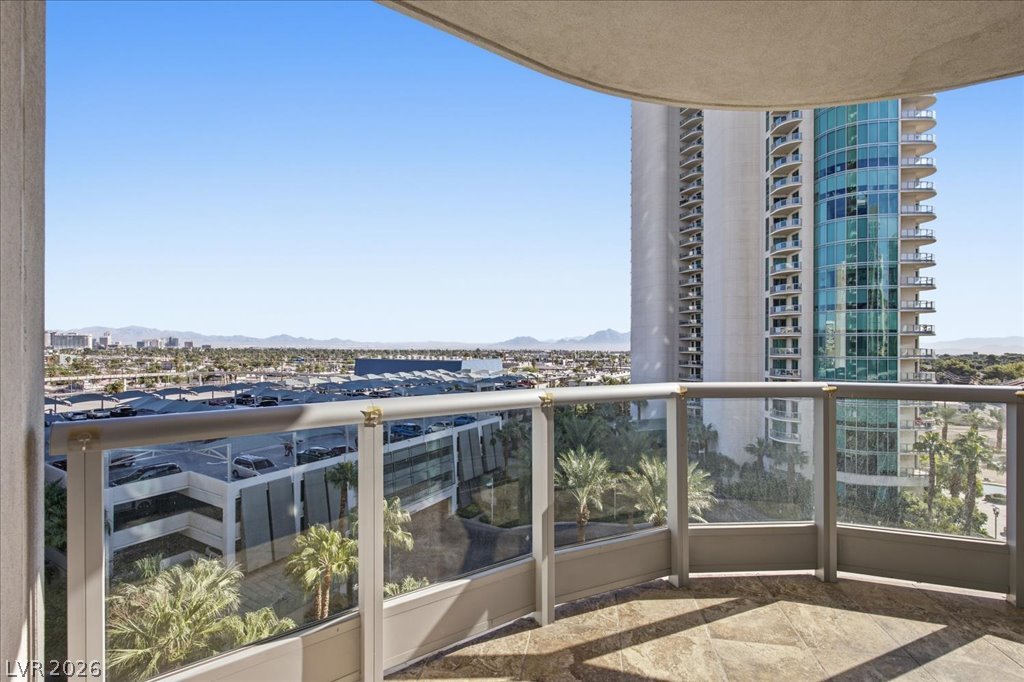 222 Karen Avenue 707 Las Vegas NV 89109