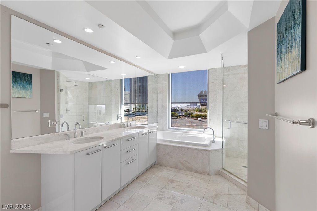 222 Karen Avenue 707 Las Vegas NV 89109