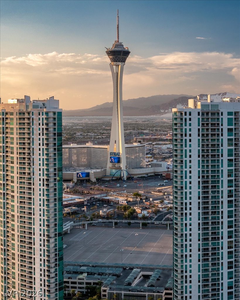 222 Karen Avenue 707 Las Vegas NV 89109