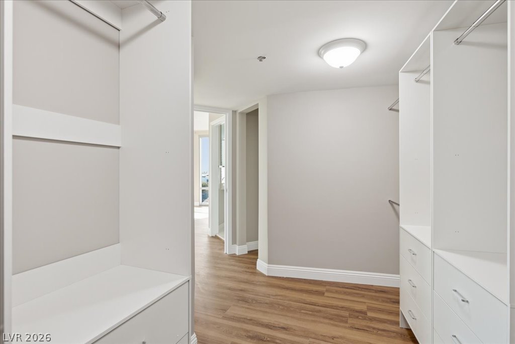 222 Karen Avenue 707 Las Vegas NV 89109