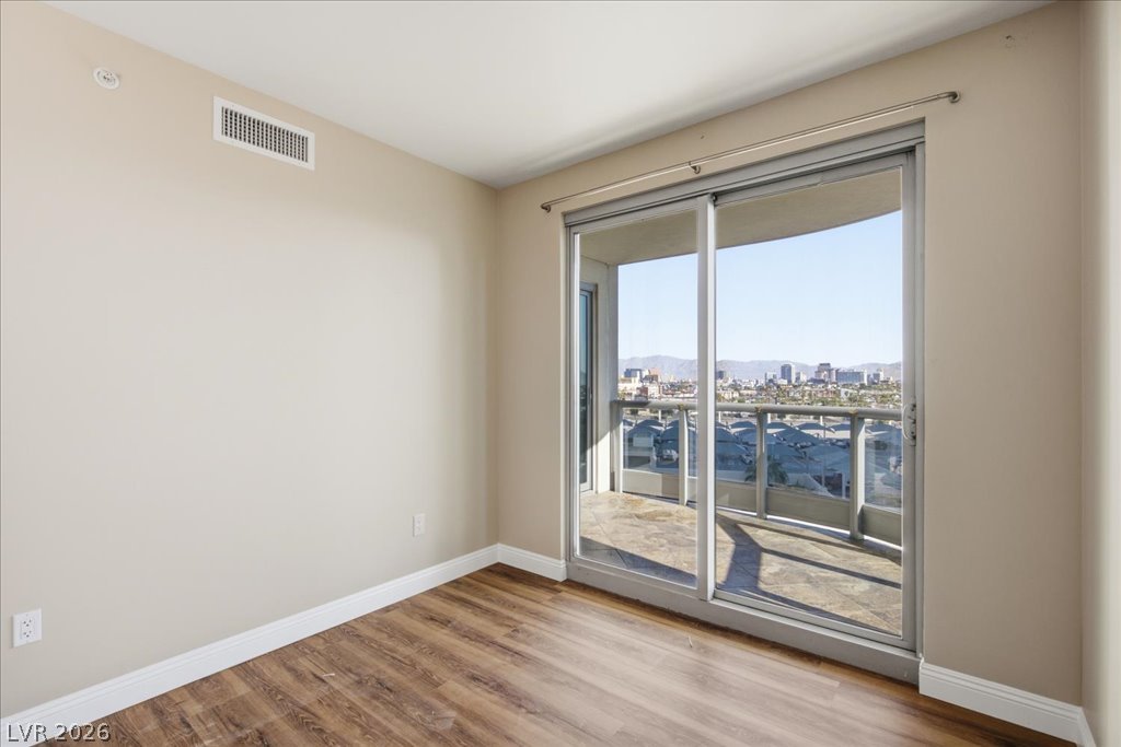 222 Karen Avenue 707 Las Vegas NV 89109