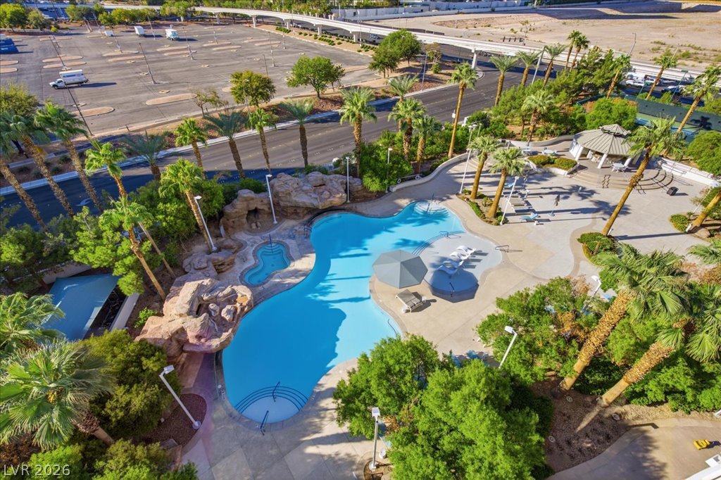 222 Karen Avenue 707 Las Vegas NV 89109
