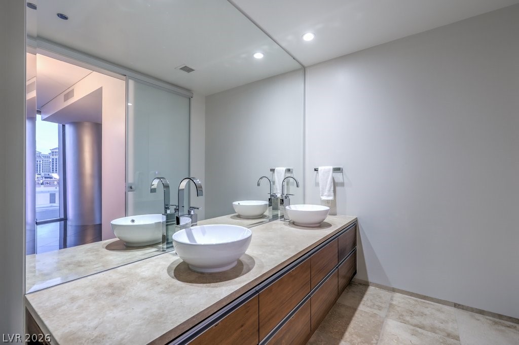 3722 Las Vegas Boulevard 907 Las Vegas NV 89158