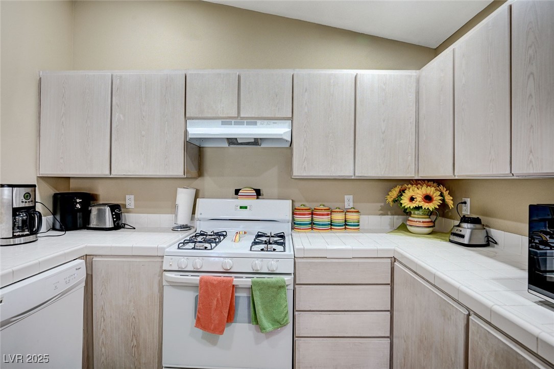 7905 Lago Vista Lane 203 Las Vegas NV 89145